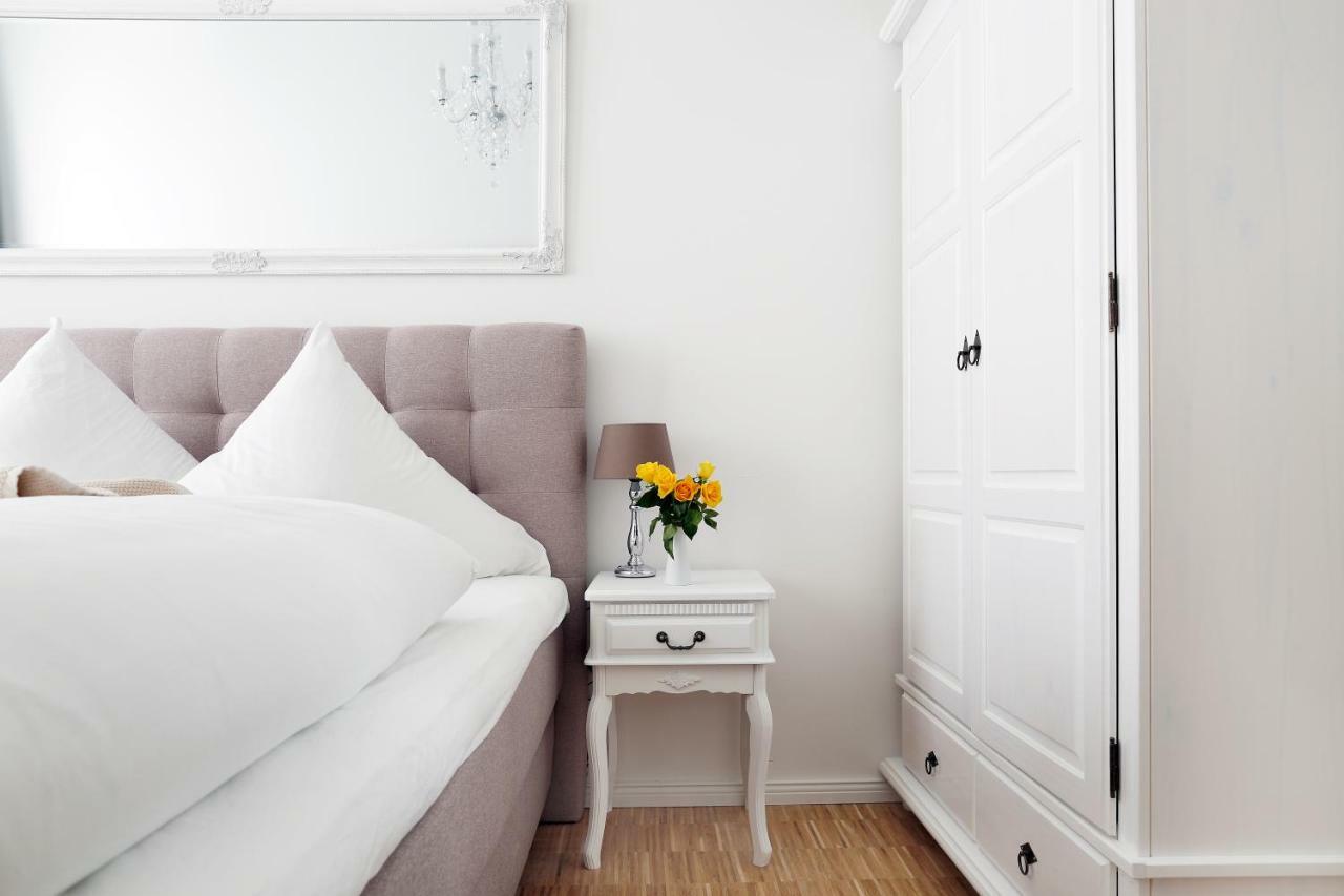 Sc 02 By Rockchair Apartments L Superhost Status L 4 Bedrooms Boxspringbeds 2 Bathrooms Balcony Elevator - Cozy Family & Business Flair Welcomes You! เบอร์ลิน ภายนอก รูปภาพ